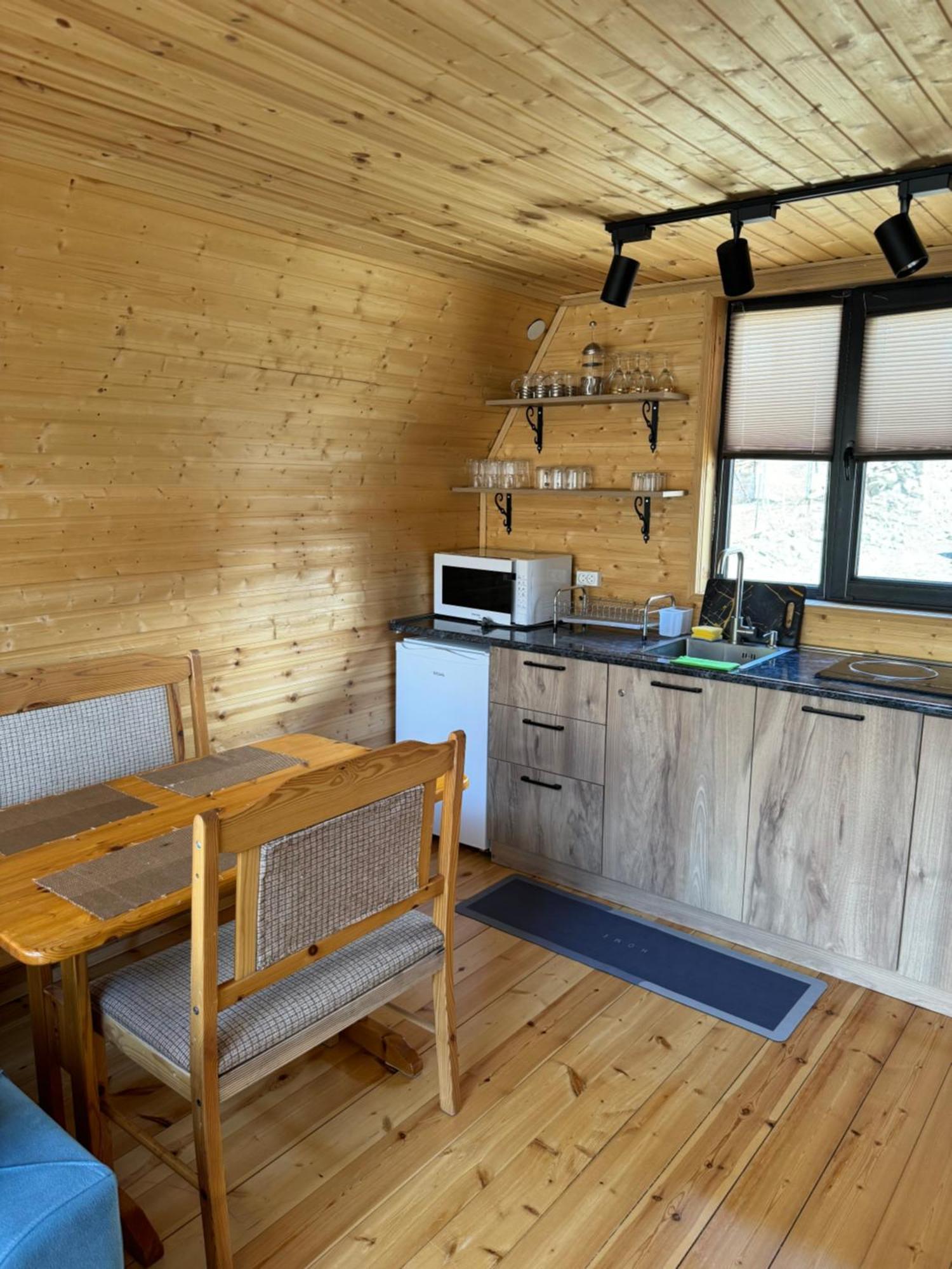 Qusha Cottage Kazbegi Extérieur photo
