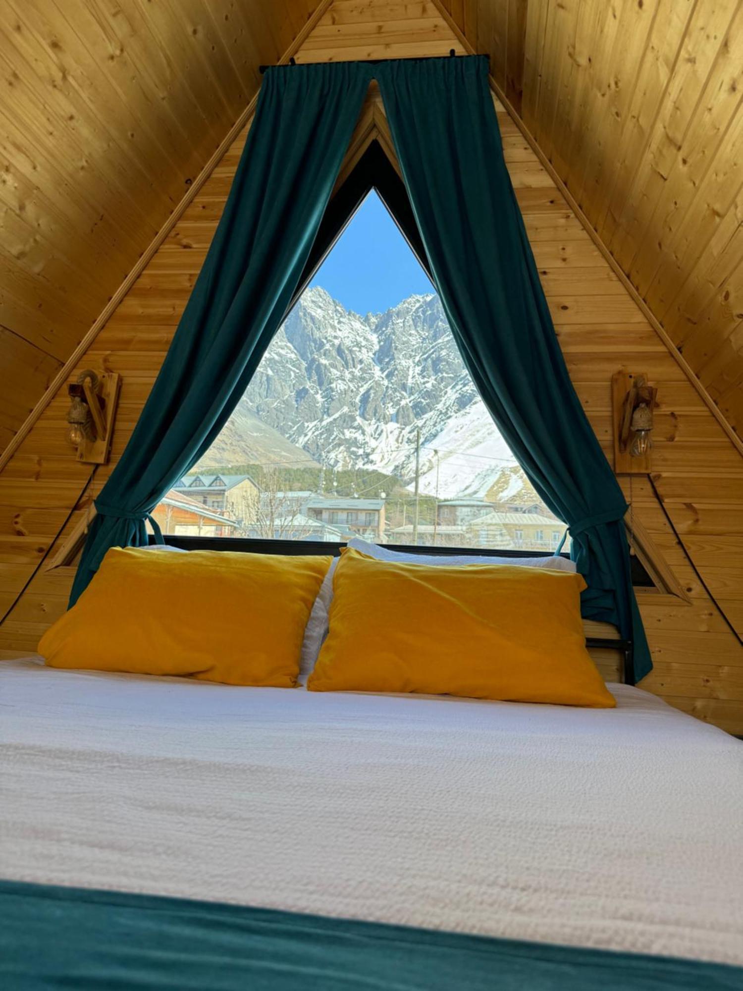 Qusha Cottage Kazbegi Extérieur photo