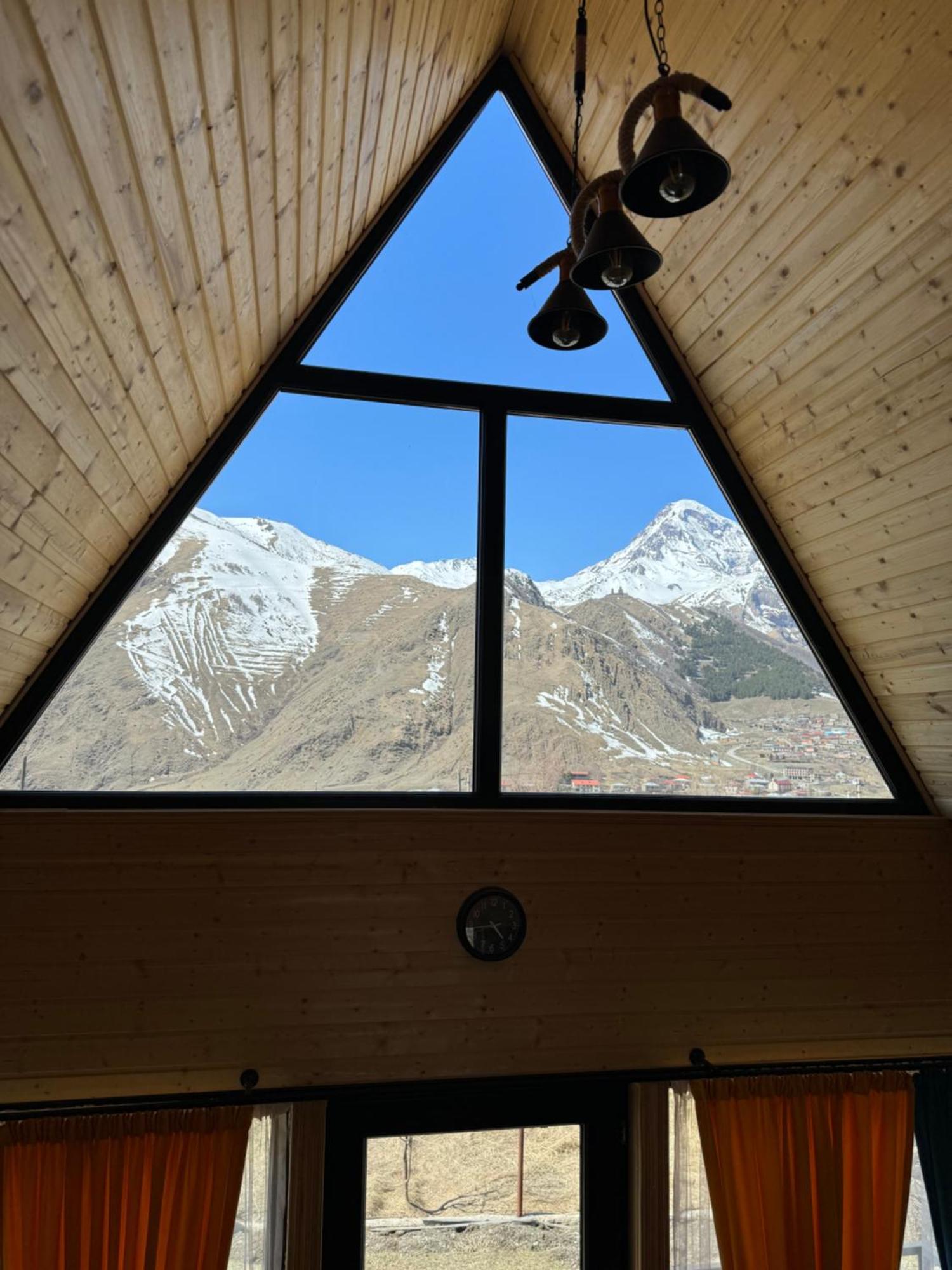 Qusha Cottage Kazbegi Extérieur photo